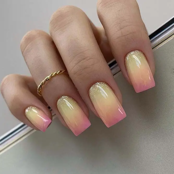 Discover Summer 2023 Acrylic Nails Trends: From Short Square Designs to Bright Color Inspirations