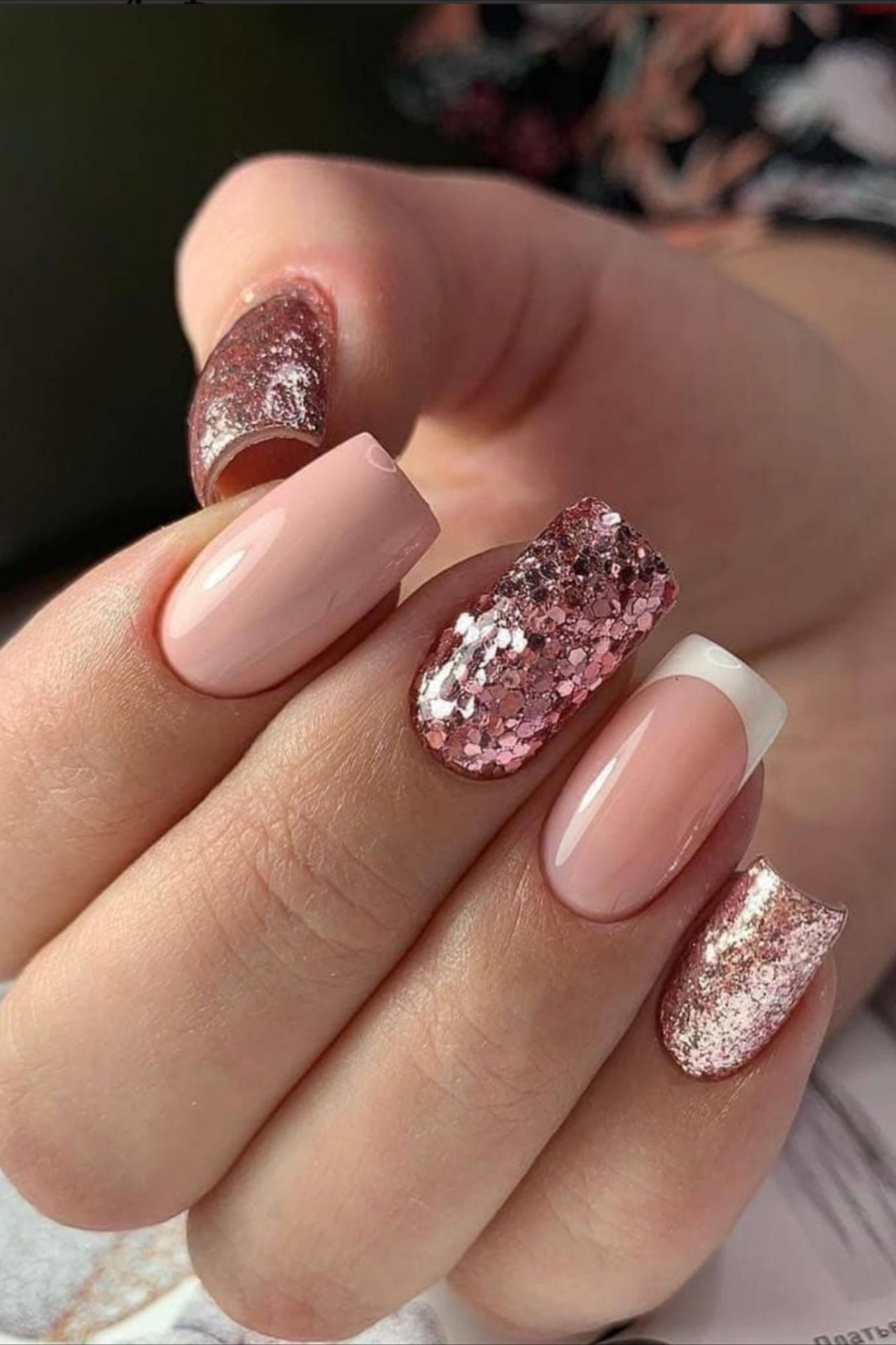 Discover Summer 2023 Acrylic Nails Trends: From Short Square Designs to Bright Color Inspirations