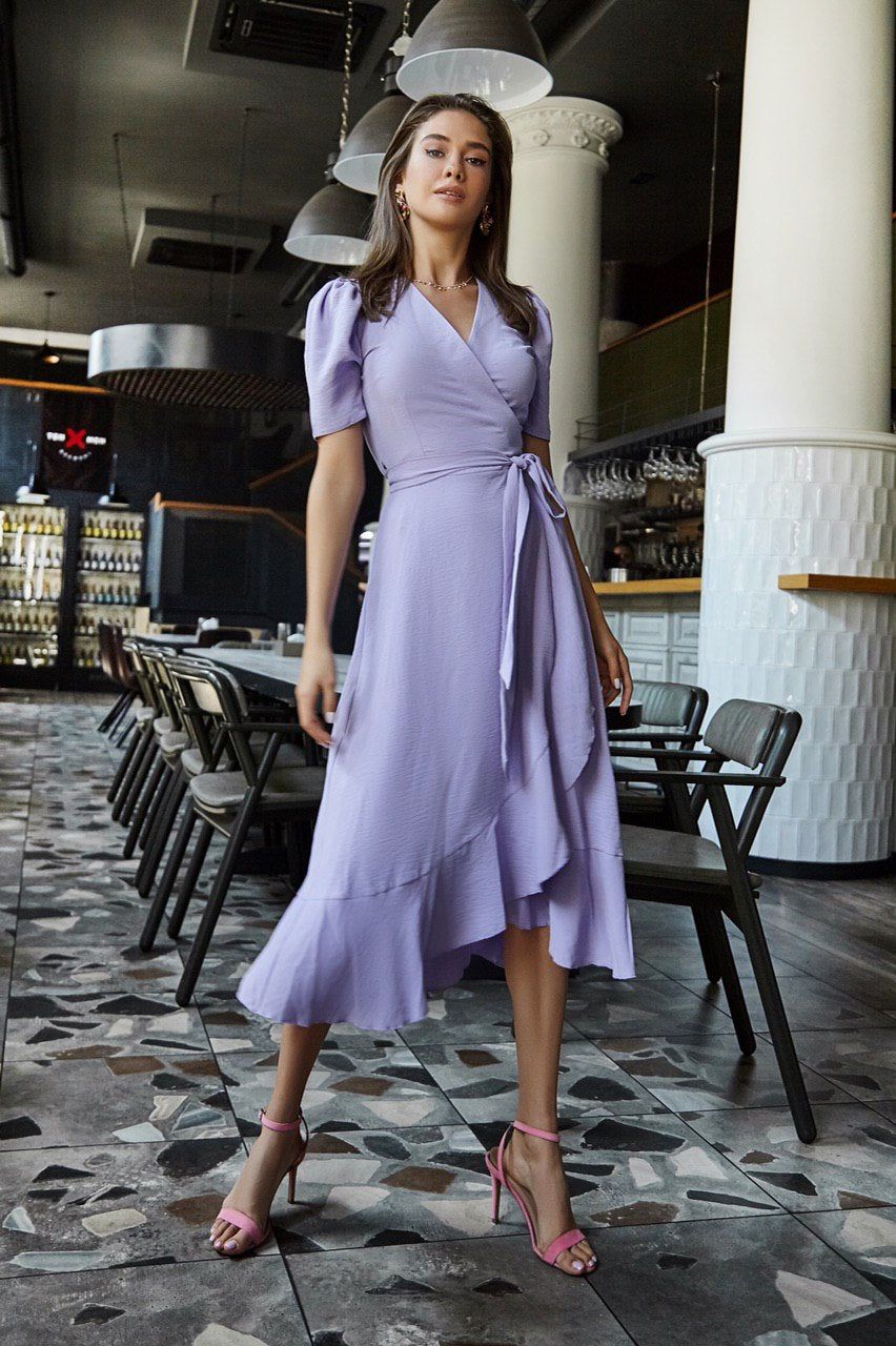 The Best Midi Summer Dresses of 2023 for Every Occasion 🌸👗: From Weddings to Casual Outings