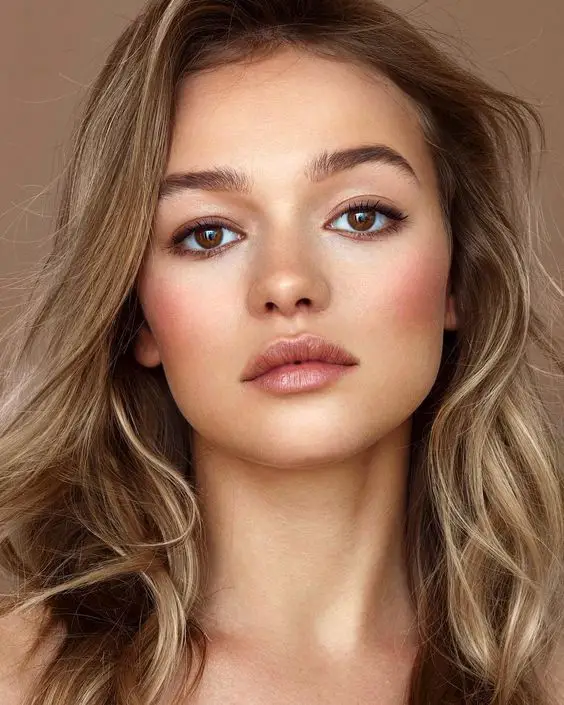 Light Coverage Makeup for Summer: Stay Fresh and Natural - 10 Ideas