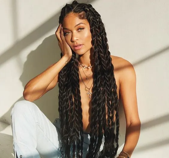 Versatile and Chic: Long Weave Hairstyles for Black Women with a Natural Look