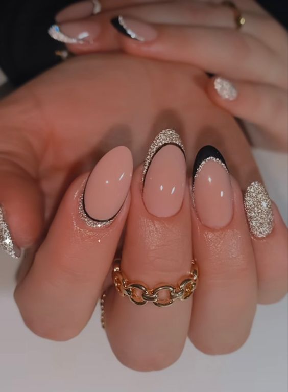 Round Nails Fall 2023 15 Ideas: Embracing the Season with Stylish Nail Trends