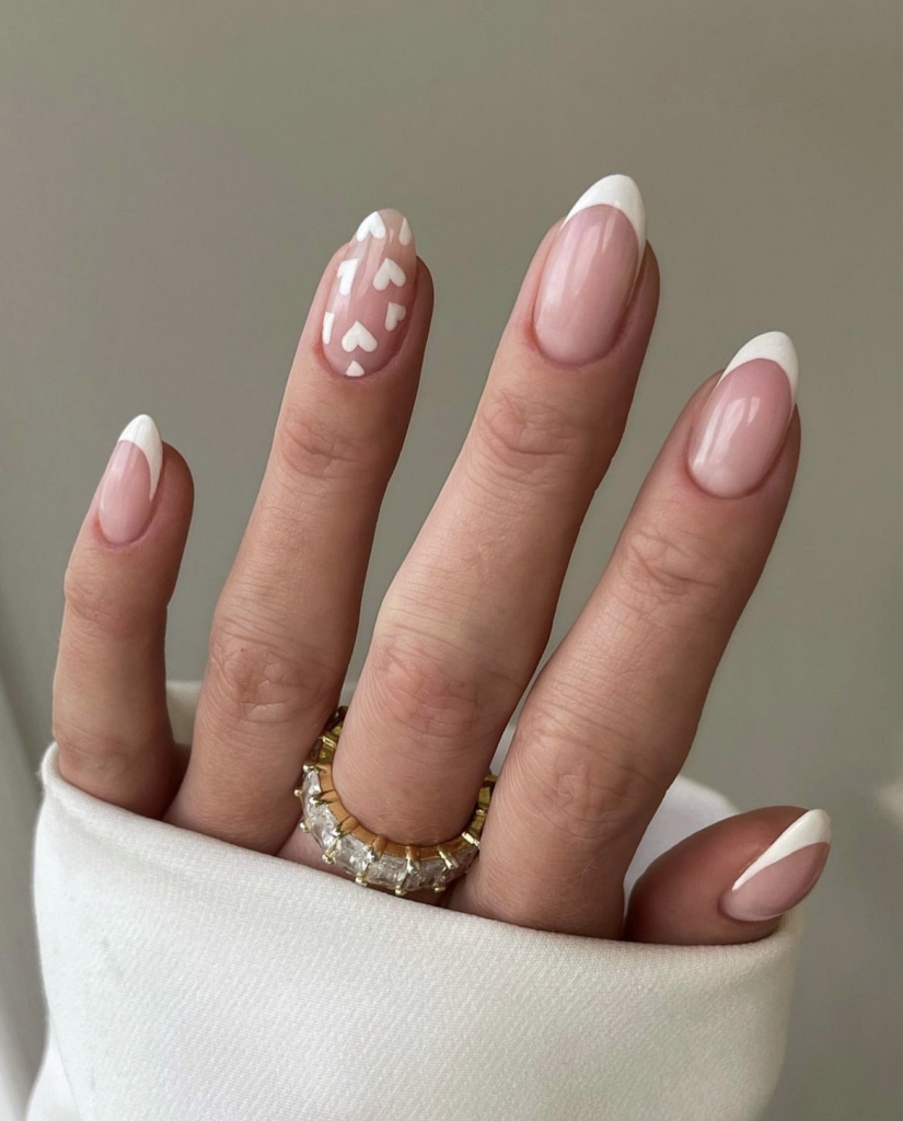 Pale Nails 18 Ideas: Embrace the Subtle Beauty