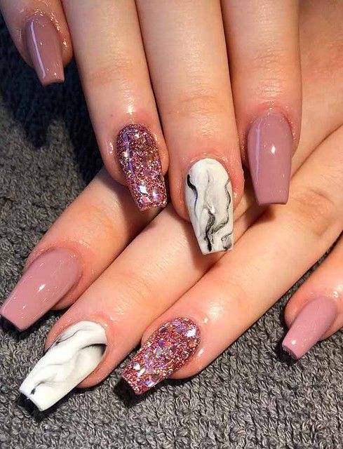 Nails with Glitter 17 Ideas: Adding Sparkle to Your Nail Designs