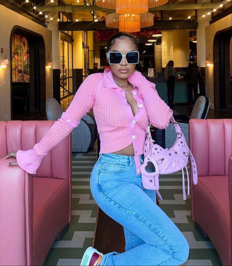 Pink Outfits for Black Women: Streetwear 16 Ideas