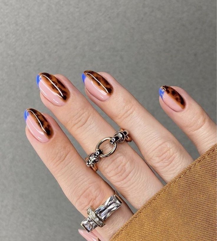 Round Nails Fall 2023 15 Ideas: Embracing the Season with Stylish Nail Trends