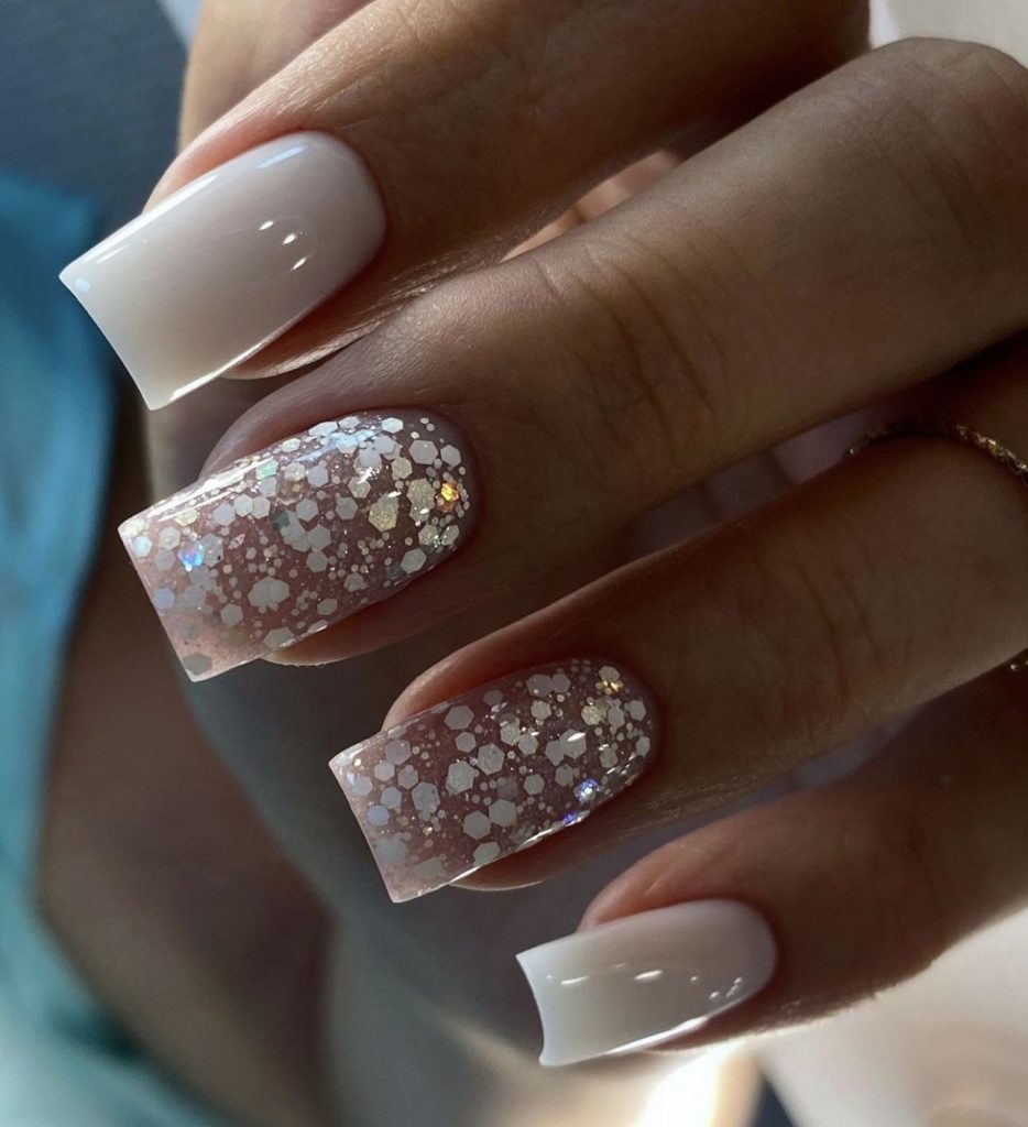 Nails with Glitter 17 Ideas: Adding Sparkle to Your Nail Designs