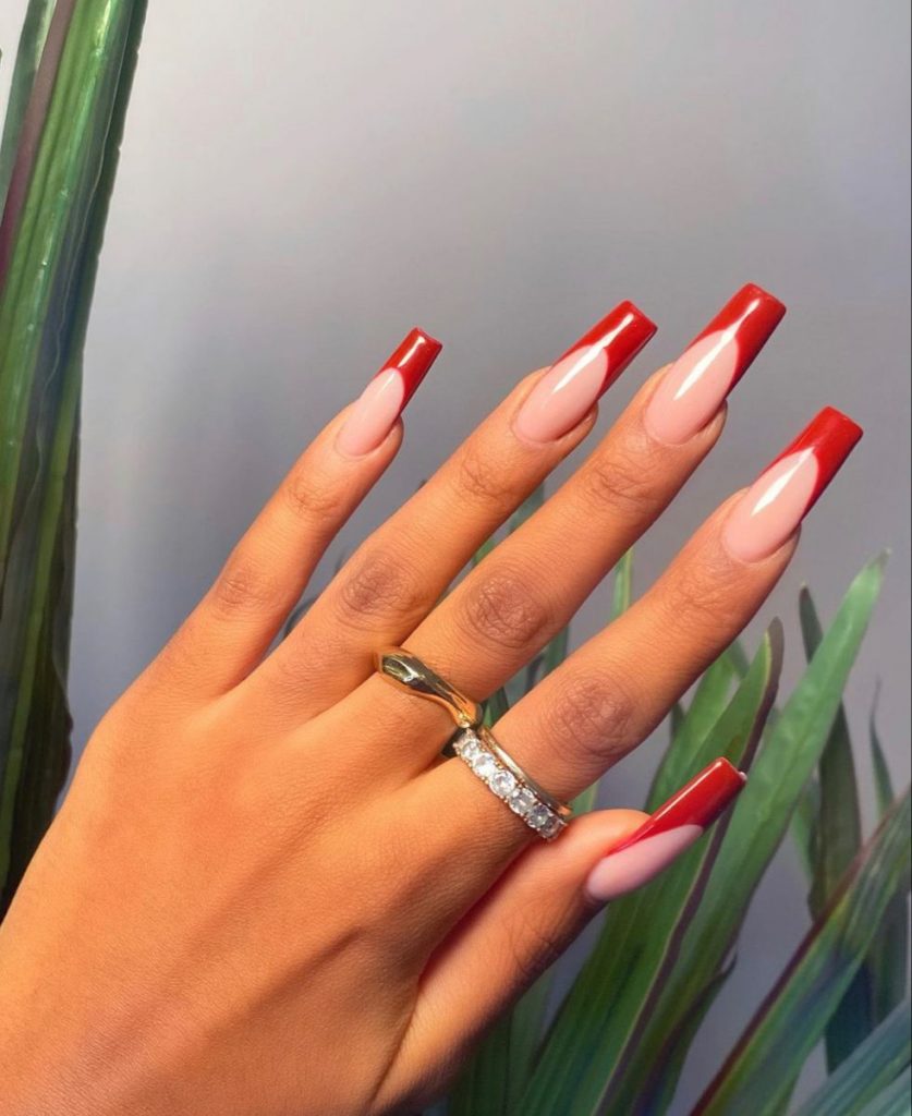 Simple and Classy: Classic Short Red Nails for Dark Skinned Women