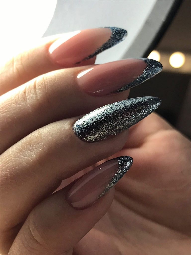 Nails with Glitter 17 Ideas: Adding Sparkle to Your Nail Designs