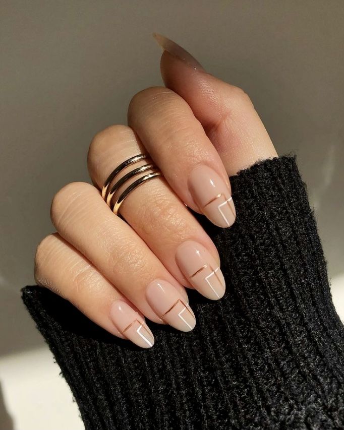 Pale Nails 18 Ideas: Embrace the Subtle Beauty