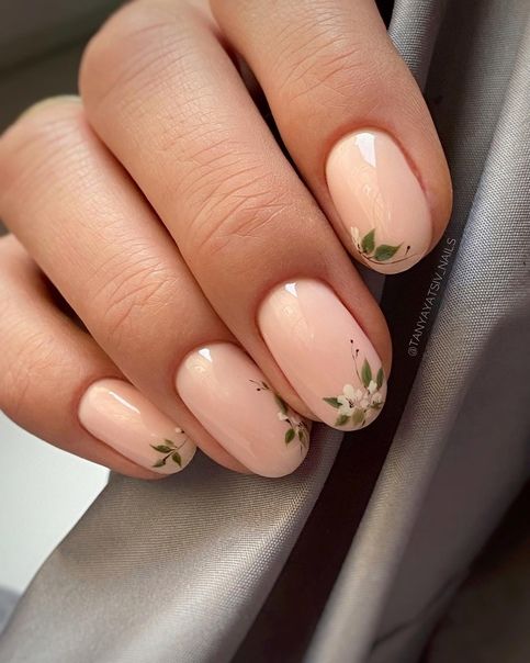 Round Nails Fall 2023 15 Ideas: Embracing the Season with Stylish Nail Trends