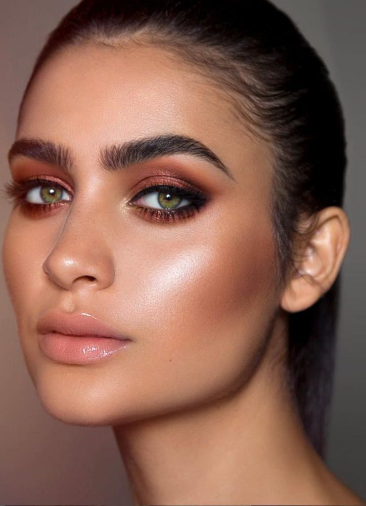 Nature-Inspired Beauty: Easy and Natural Fall Makeup Ideas for Green Eyes in 2023