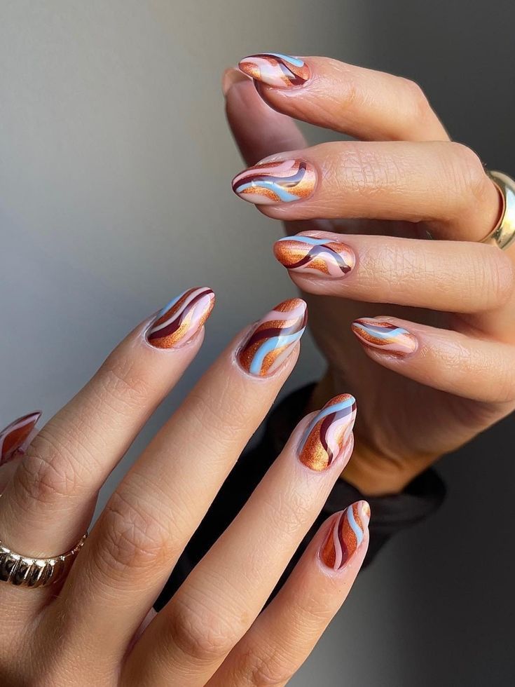 Sophisticated Minimalism: Natural Colors and Simple Designs for Fall Gel Nails 2023