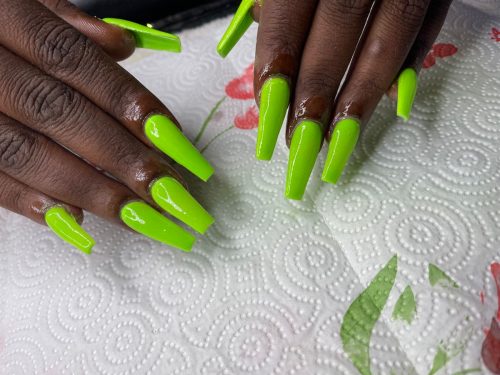 Cool and Calm: Mint Green Nail Designs for Dark Skin Enthusiasts