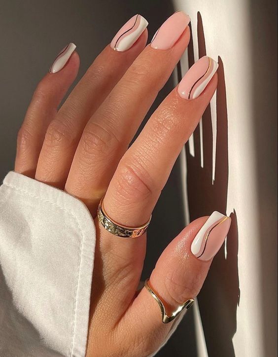 Pale Nails 18 Ideas: Embrace the Subtle Beauty