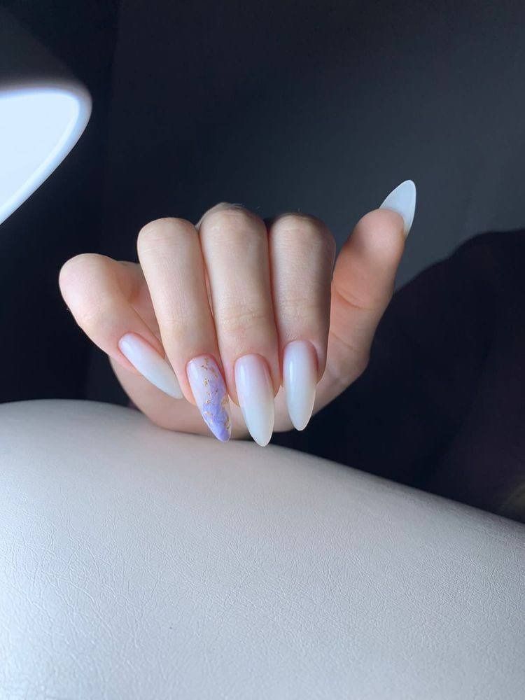 Pale Nails 18 Ideas: Embrace the Subtle Beauty