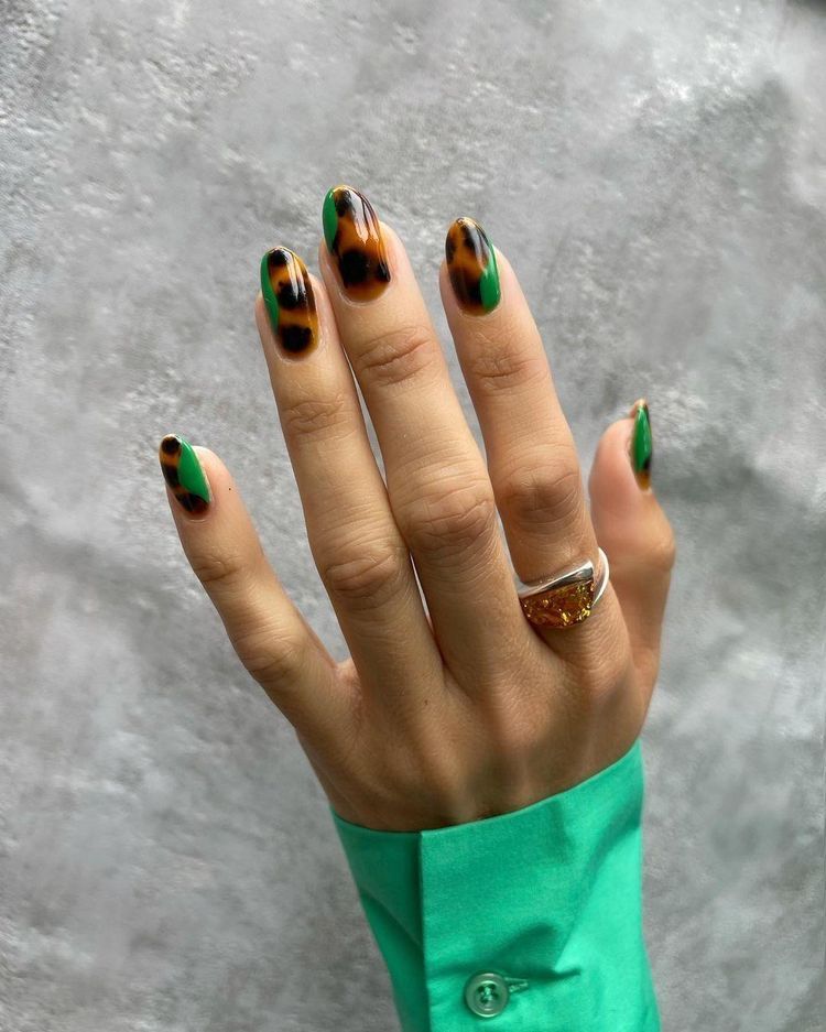 Stay Trendy this Autumn: 2023 Fall Nail Designs for Short and Long Square Nails