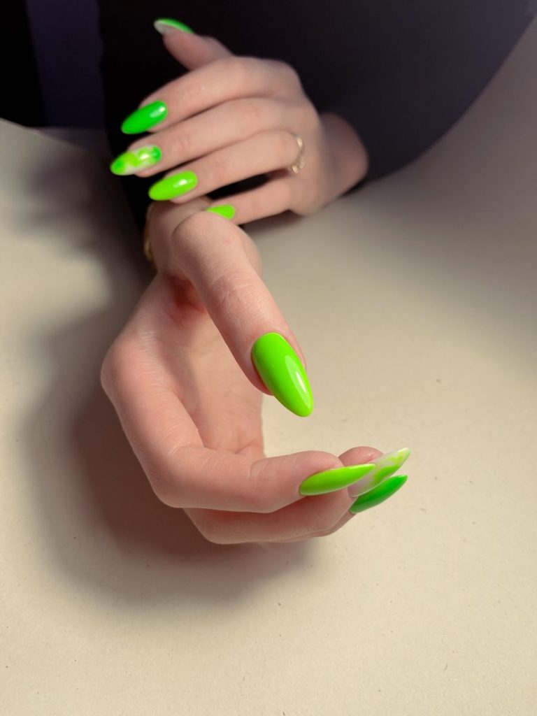 Green Fall Nail 2023 16 Ideas: Embrace Nature's Colors in Your Nail Art