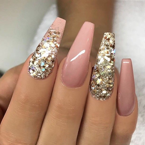 Nails with Glitter 17 Ideas: Adding Sparkle to Your Nail Designs