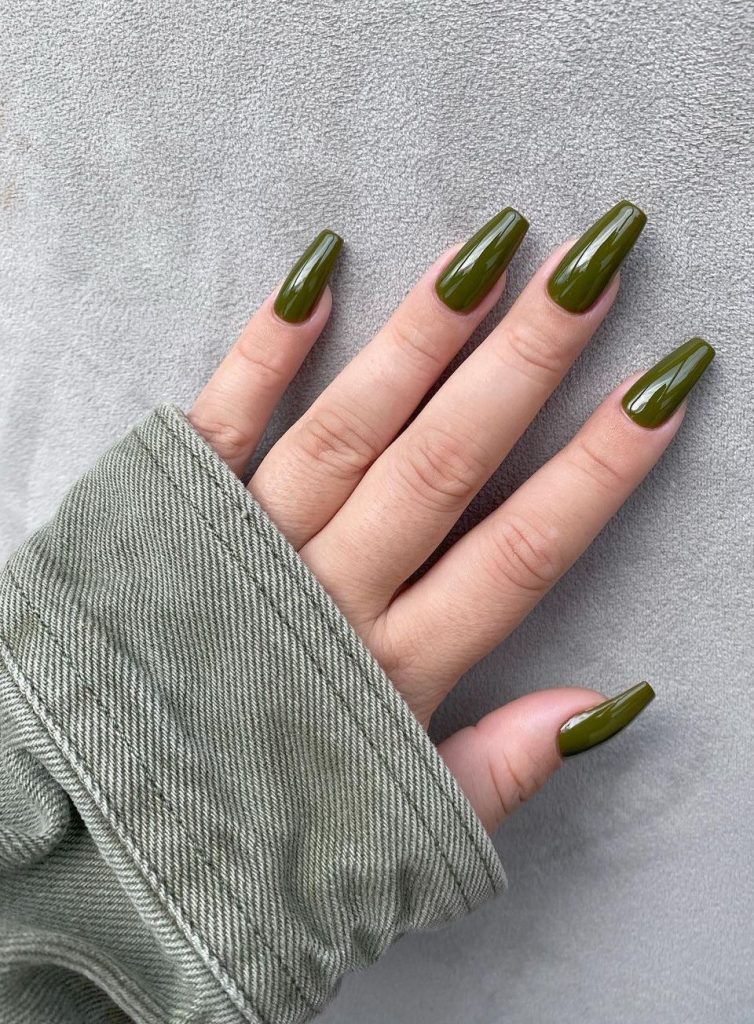 Green Fall Nail 2023 16 Ideas: Embrace Nature's Colors in Your Nail Art