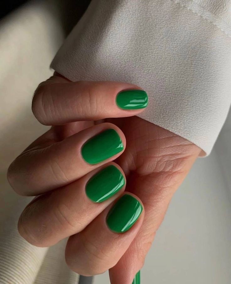 Green Fall Nail 2023 16 Ideas: Embrace Nature's Colors in Your Nail Art