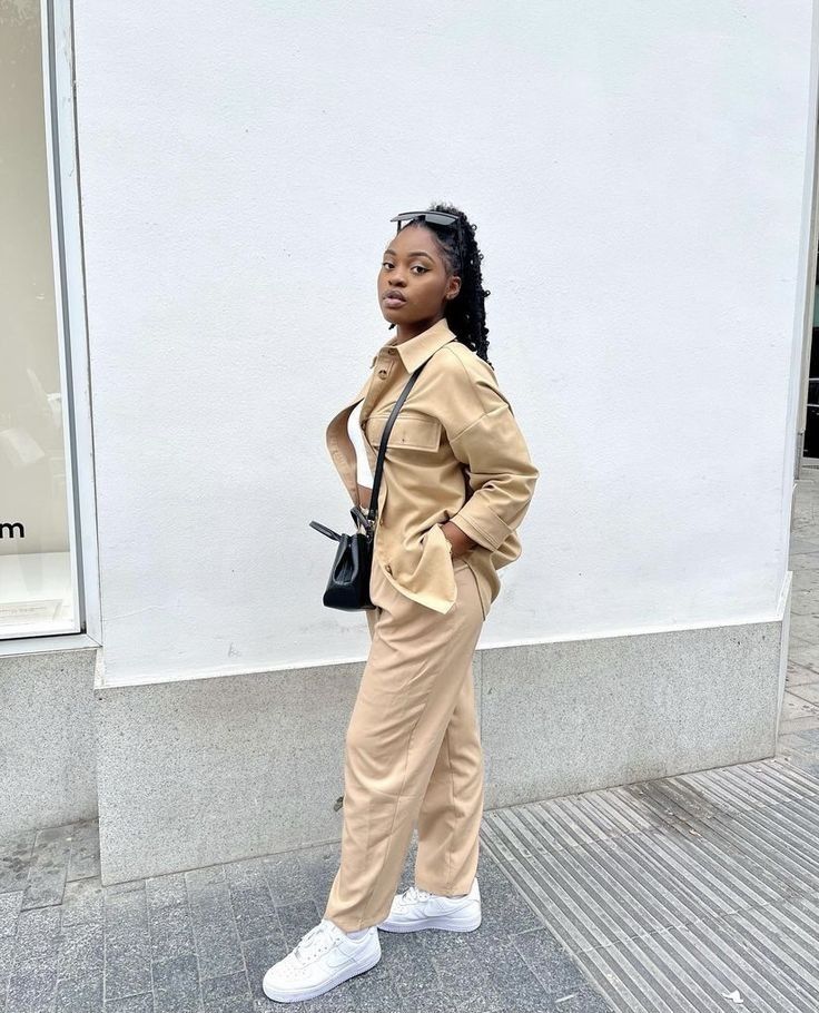 School Outfits for Black Women 2023: Fashionable 16 Ideas to Slay the Campus