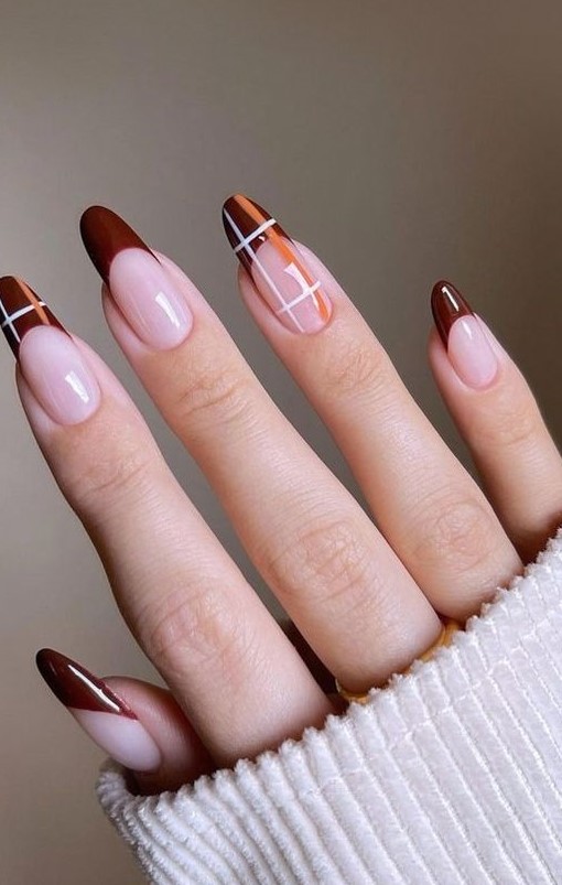 Fall Nails Round French 16 Ideas: Embrace Elegance and Warmth for the Season