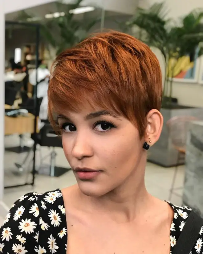 Podzimní barvy na vlasy Pixie Cut 18 nápadů: Přijměte sezónu stylově
