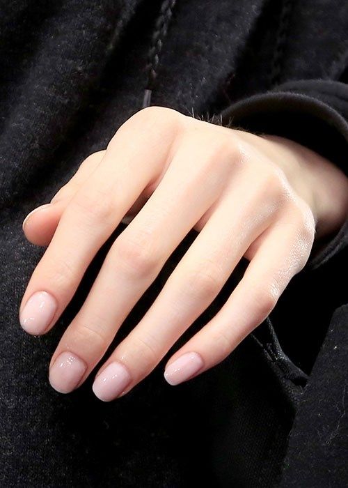 Light Nail Colors 24 Ideas: Embrace Elegance and Sophistication