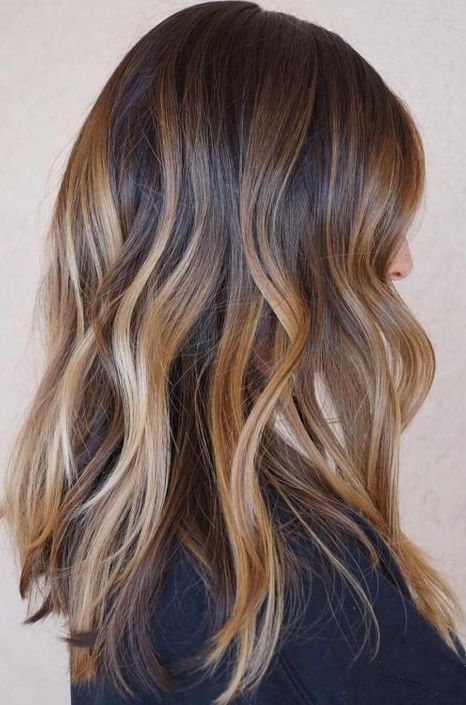 Lograr un Precioso Color de Cabello de Otoño: Cautivante Caramelo 18 Ideas