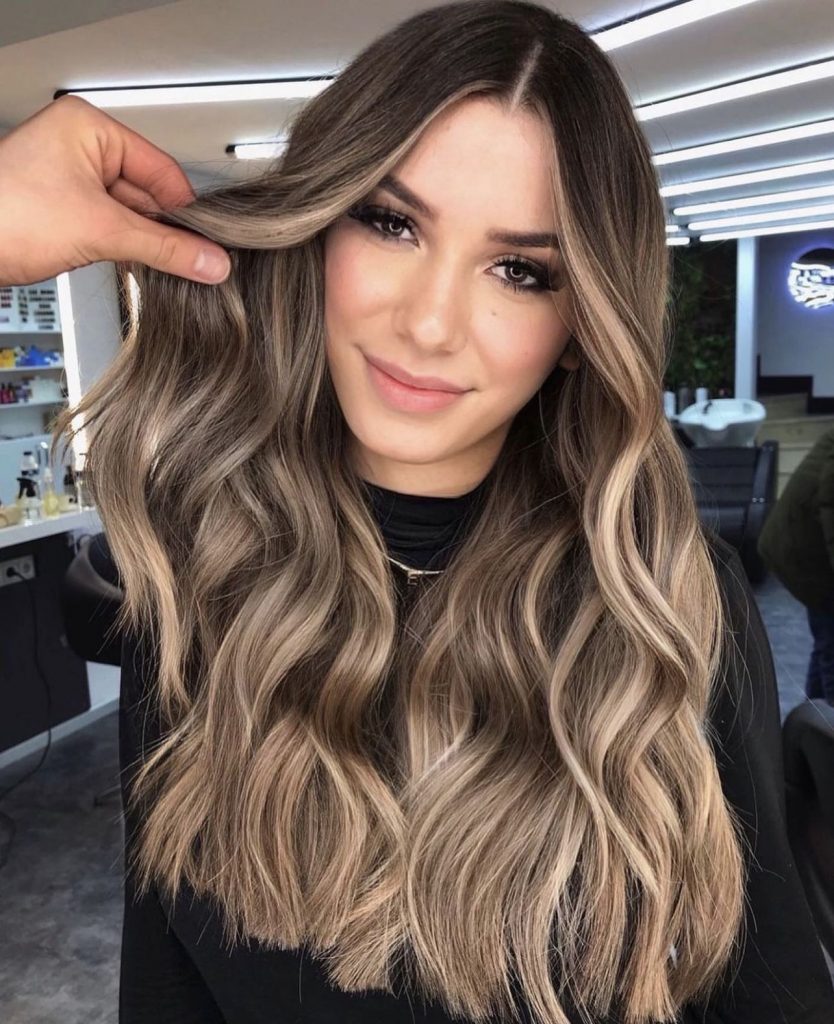 Lograr un Precioso Color de Cabello de Otoño: Cautivante Caramelo 18 Ideas