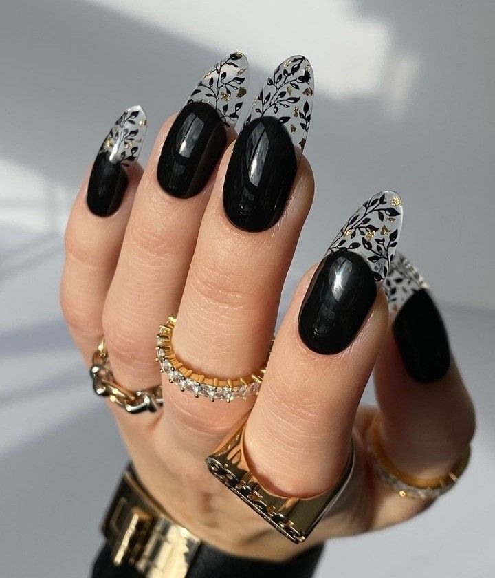 Black Nails Acrylic 20 nápadů: Přijměte odvážný a elegantní vzhled