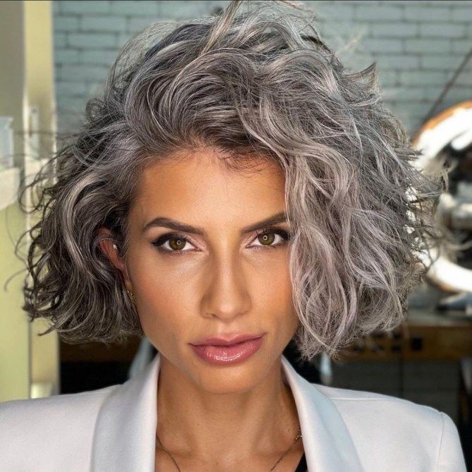 50 Plus Hairstyle 16 Ideas: Embrace Your Gorgeous Gray