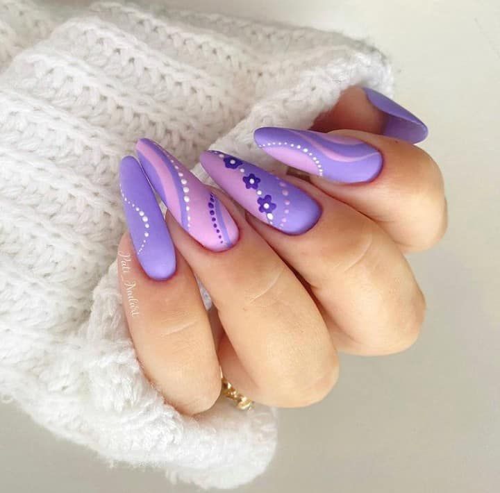 Purple Nails Acrylic 20 nápadů: Vylepšete svůj vzhled úžasnými odstíny