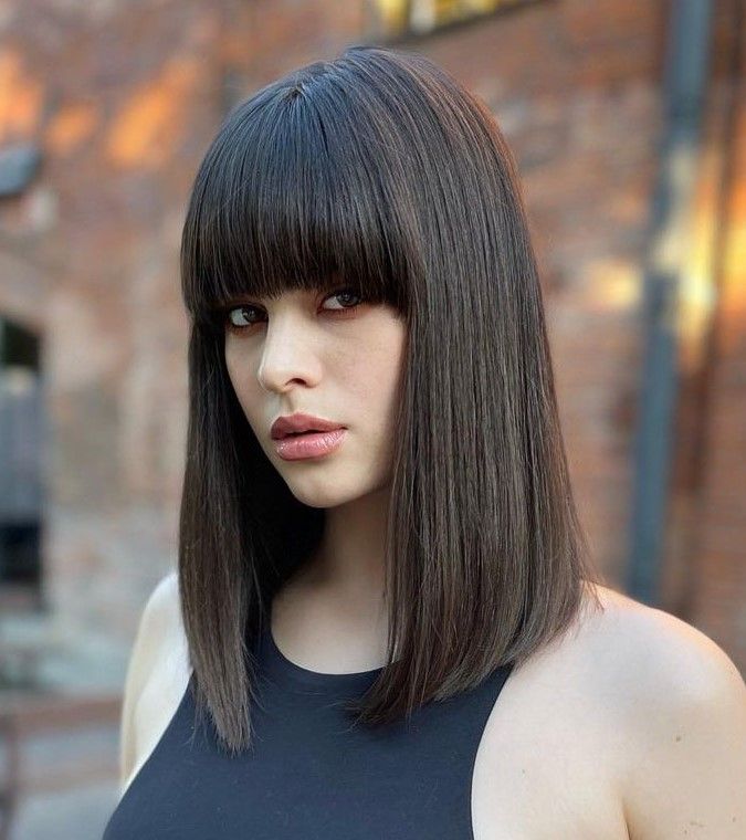 Sleek and Straight Haircut 21 Ideas: Embrace Elegance and Simplicity
