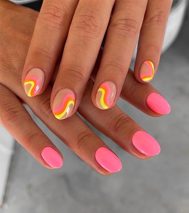 Round Nails 16 Ideas: Embrace the Beauty of Circular Nail Designs