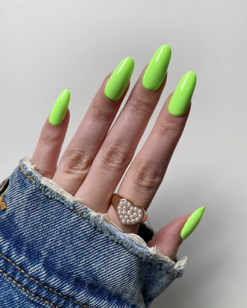 Lime Green Nails 18 Ideas: Embrace the Trendy and Vibrant Look!