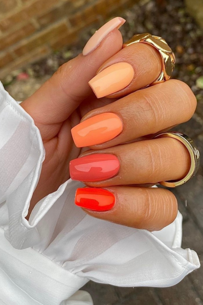 Orange Nails Acrylic 20 nápadů: Živé a trendy vzory nehtů