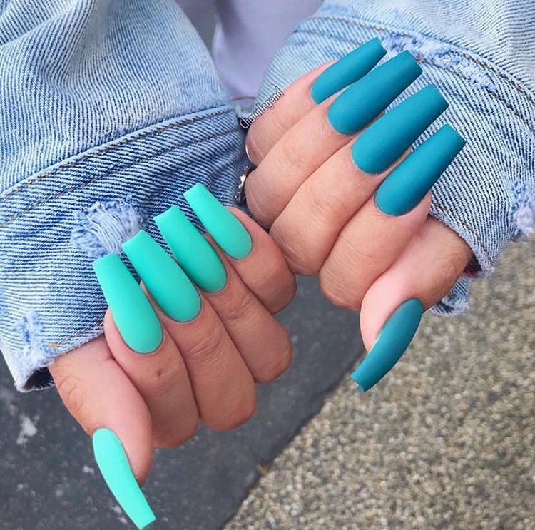 Blue Nails Acrylic 15 Ideas: Embracing Elegance and Versatility