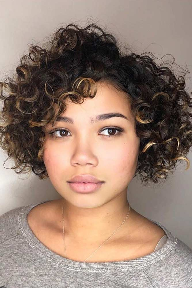 Haircuts for Plus-Size Curly Hair 16 Ideas: Embrace Your Curls with Confidence
