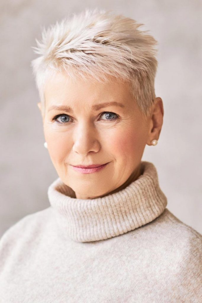 Hairstyles Over 50: Embracing Short Hair 18 Ideas