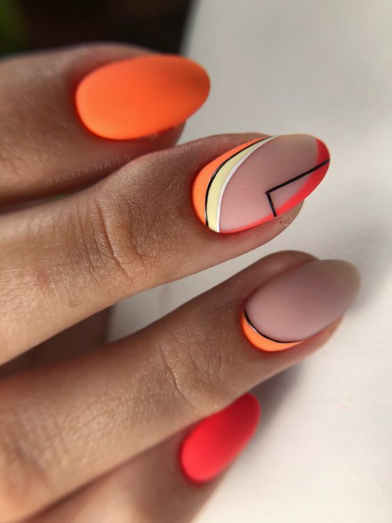 Neon Nails 22 nápadů: Elektrifikujte svůj vzhled oslnivým nail artem