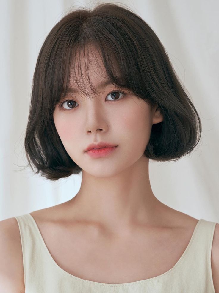 Korean Haircut 18 Ideas for Women with Bangs: Elevate Your Style Game