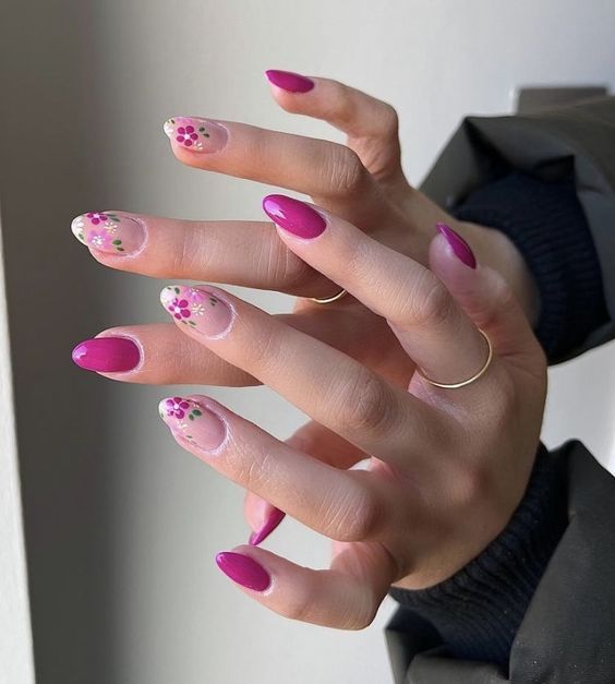 Flower Nail Art 16 nápadů: Kvetoucí trendy pro kreativní nadšence nehtů