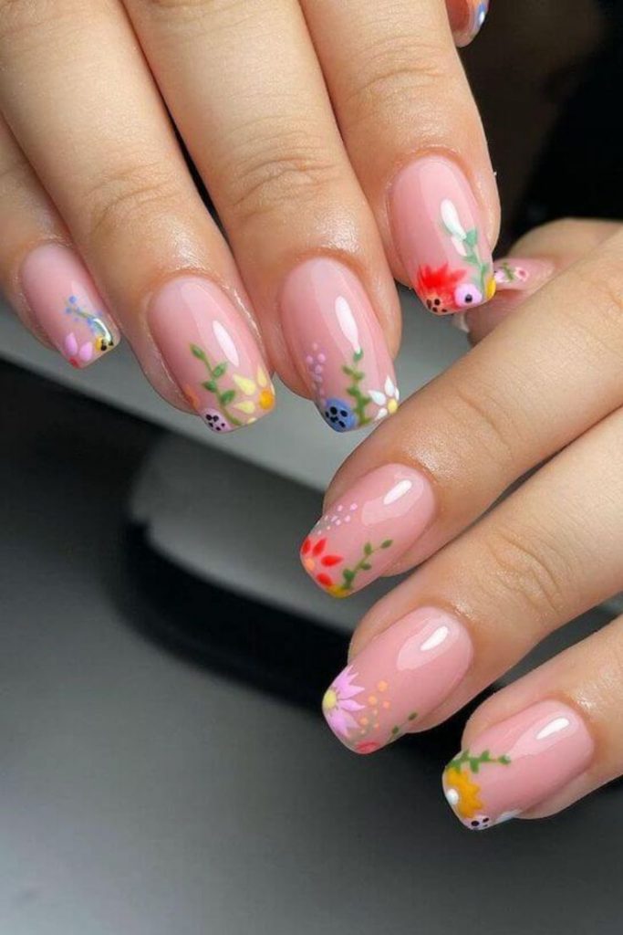 Flower Nail Art 16 Ideas: Blooming Trends for Creative Nail Enthusiasts