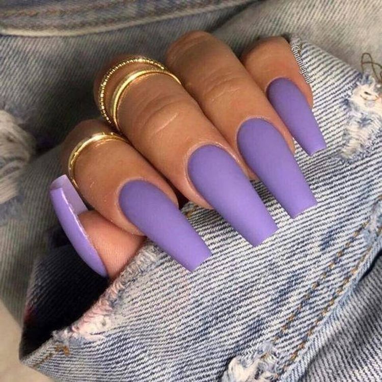 Purple Nails Acrylic 20 nápadů: Vylepšete svůj vzhled úžasnými odstíny