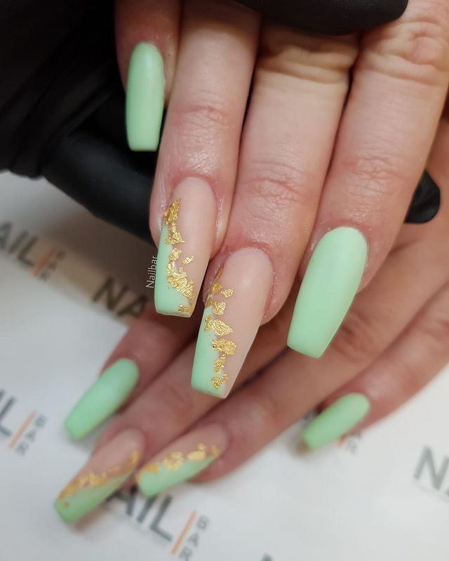 Pastel Green Nails 21 Ideas: Embrace the Subtle Elegance