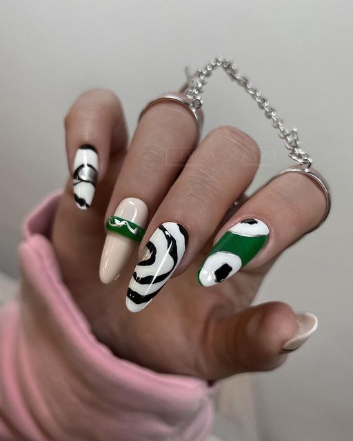 3D Nail Art 18 nápadů: Pozvedněte svou hru na nehty pomocí kreativních návrhů