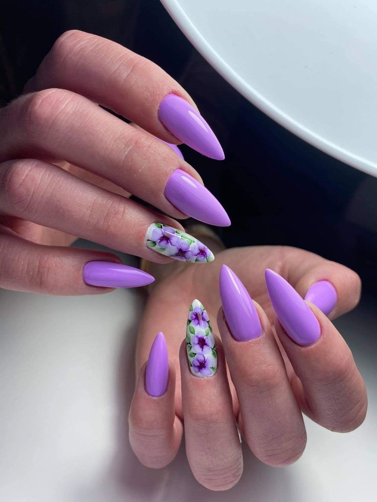 Purple Nails Acrylic 20 nápadů: Vylepšete svůj vzhled úžasnými odstíny