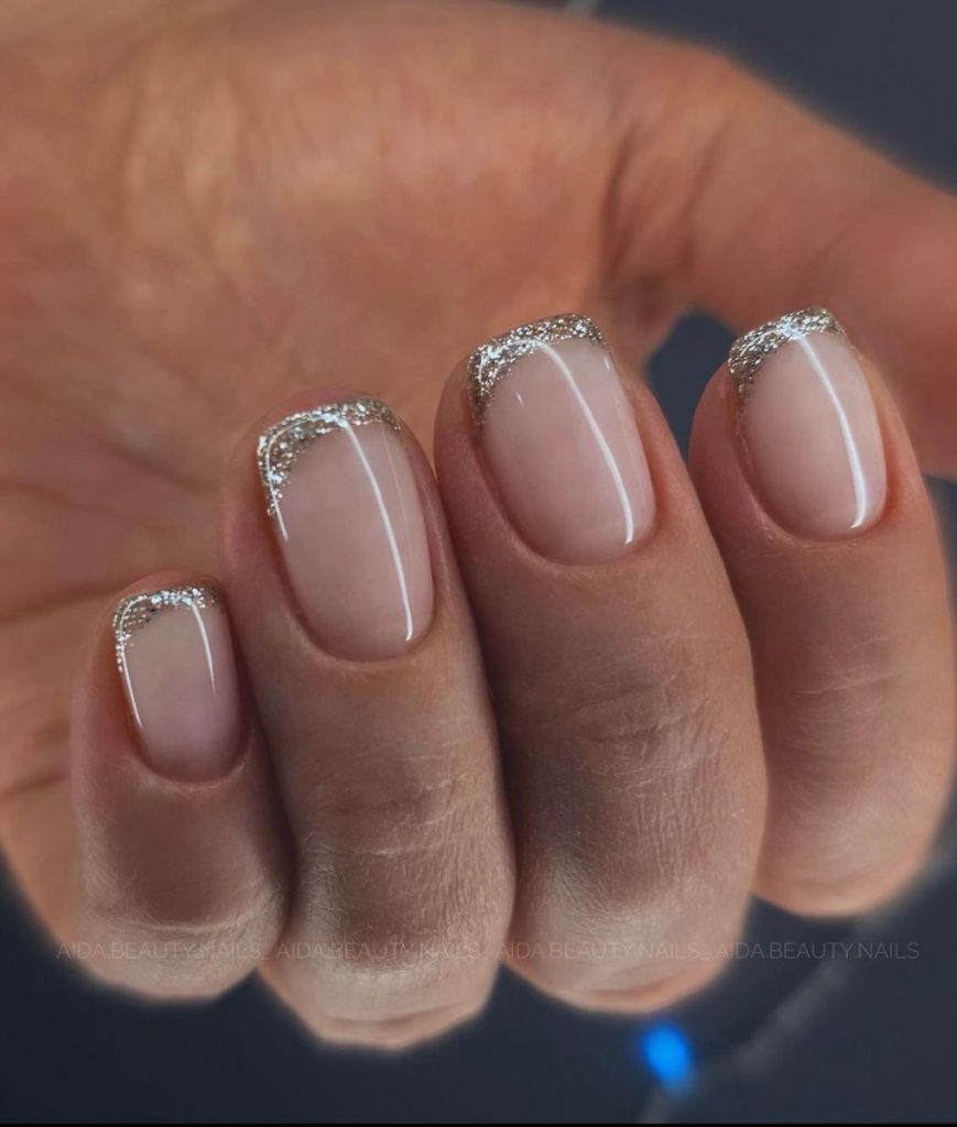 Short Nails Acrylic 16 Ideas: Embrace Elegance with Stylish and Chic Nail Designs